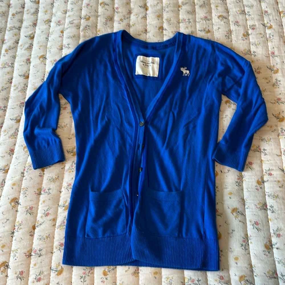 A&F cardigan